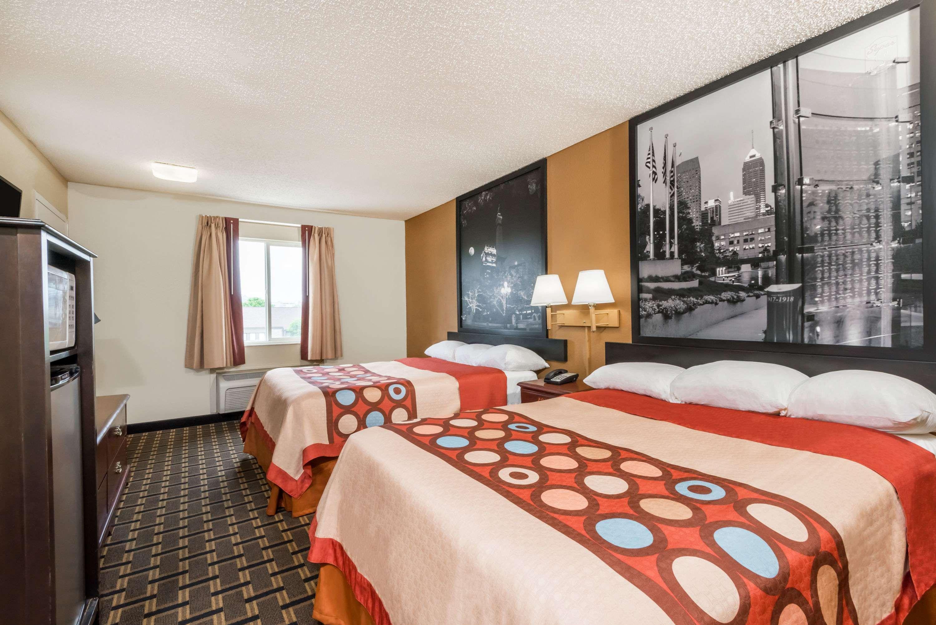 Super 8 By Wyndham Indianapolis/Ne/Castleton Area Hotel Exterior foto