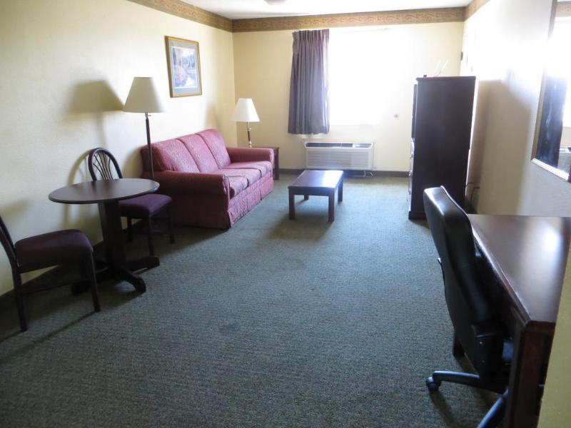 Super 8 By Wyndham Indianapolis/Ne/Castleton Area Hotel Exterior foto